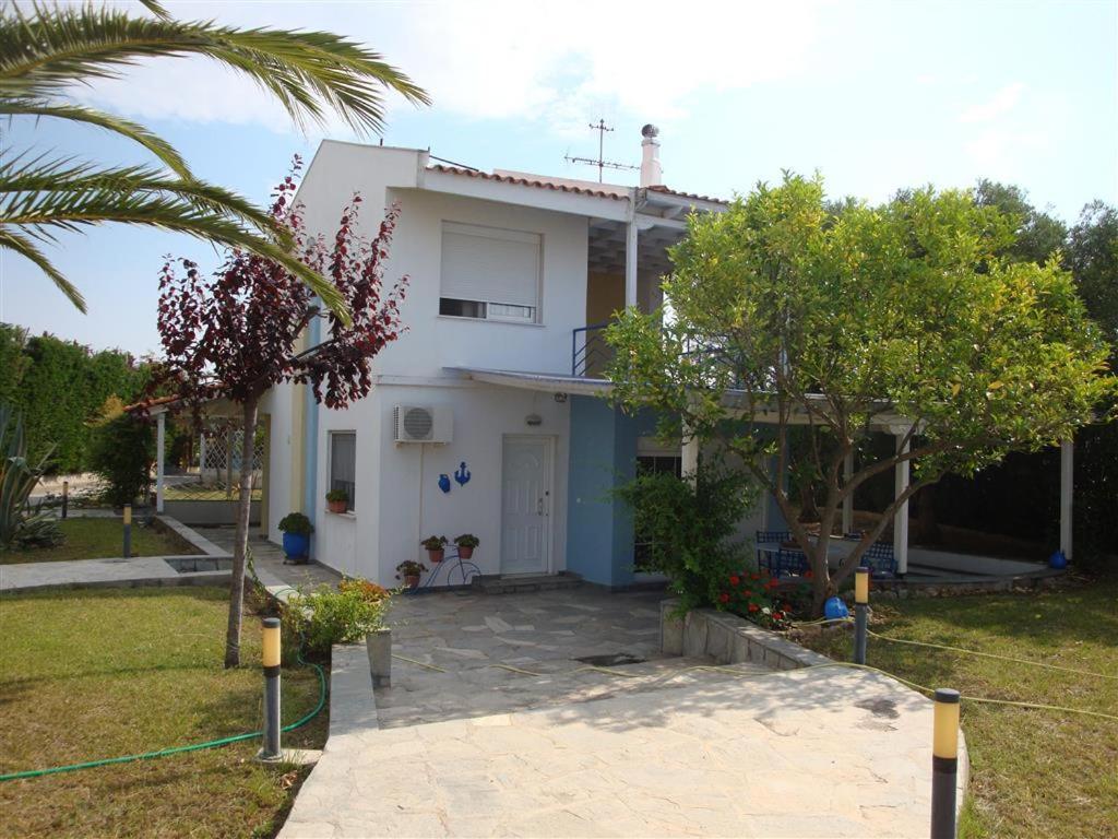 Вилла Wonderful House With Private Garden Флогита Экстерьер фото