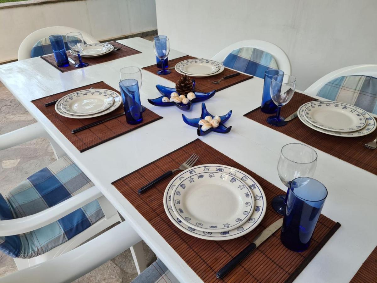 Вилла Wonderful House With Private Garden Флогита Экстерьер фото